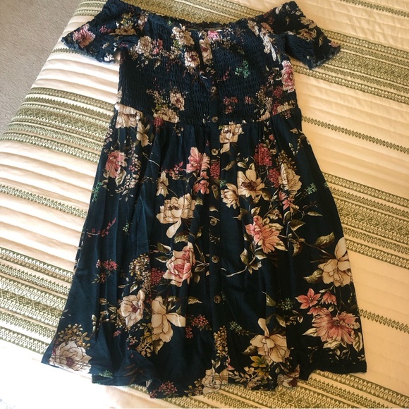 Xhilaration Dress - Picture 1 of 6